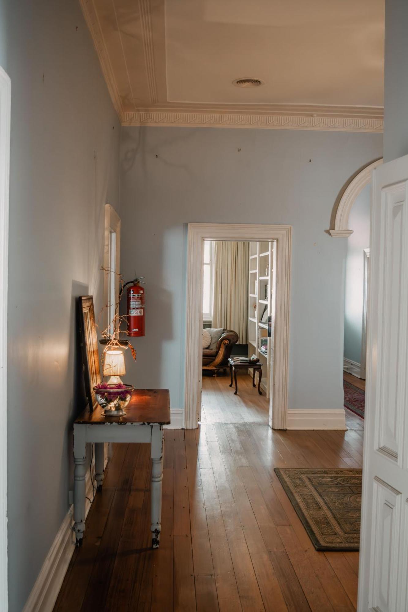 La Cochon Rose Motel Saint Arnaud Экстерьер фото